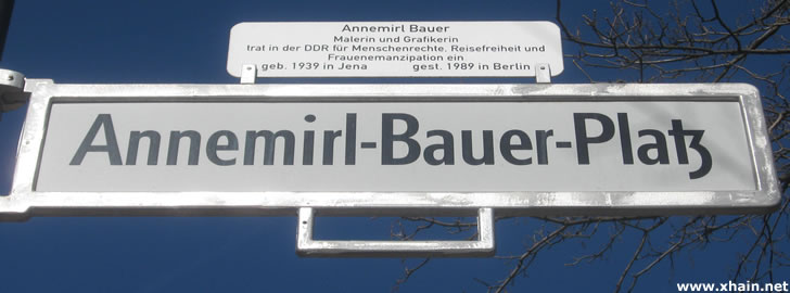 Annemirl-Bauer-Platz