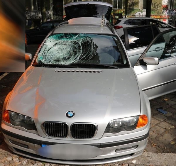 Wer hat den BMW im Tatzeitraum bemerkt und kann Angaben zu den Insassen machen? Wer hat den BMW im Tatzeitraum bemerkt und kann Angaben zu den Insassen machen?