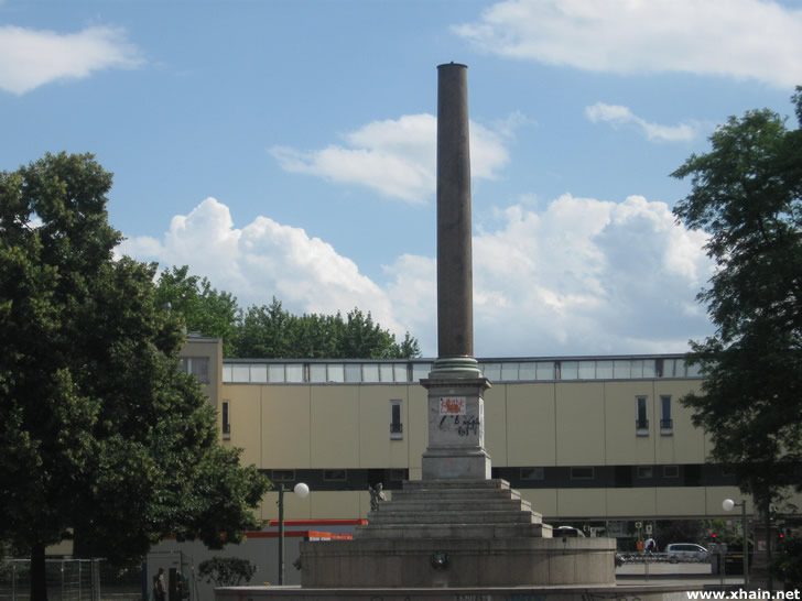 Friedenssäule auf dem Mehringplatz