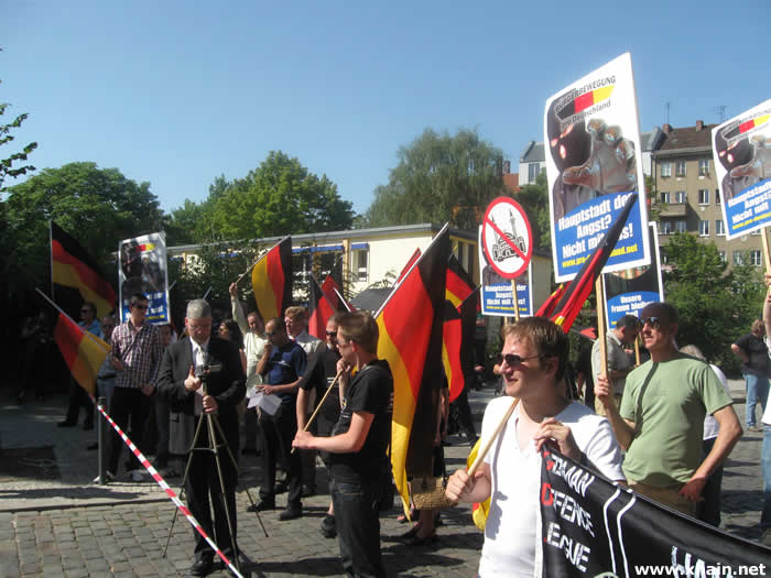Pro Deutschland in der Liebigstraße Pro Deutschland in der Liebigstraße